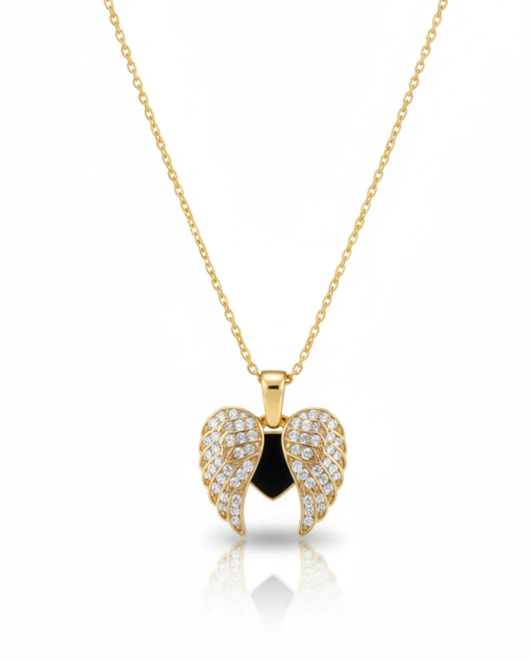 Golden Pendant – Refined Beauty for Every Occasion