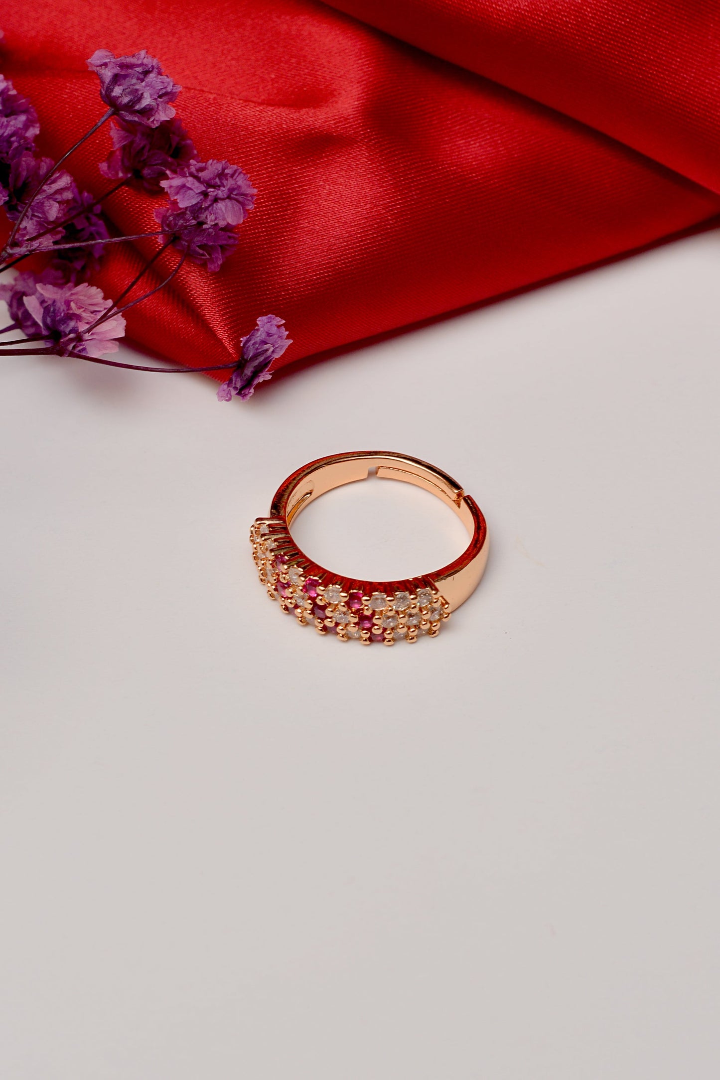 Red Ring – Vibrant Elegance with a Luxurious Gold Finish