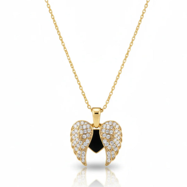 Golden Pendant – Refined Beauty for Every Occasion
