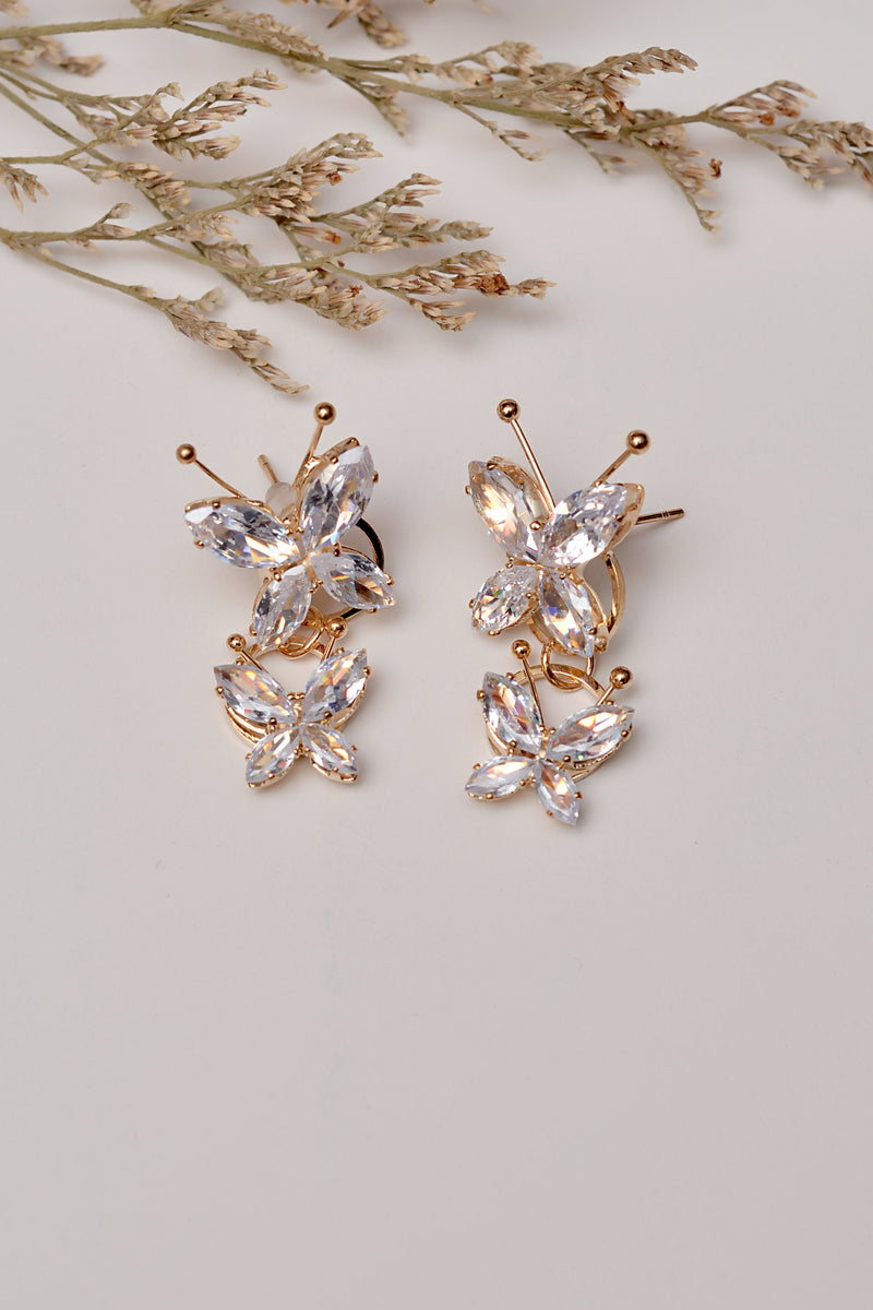 Golden Earrings – Classic & Elegant Jewellery